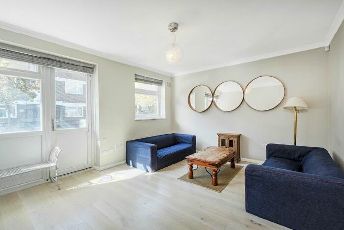 2 Bedroom Flat To Rent In Parthenia Road, London, SW6