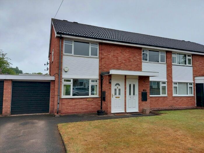 2 Bedroom Maisonette To Rent In Mere Green Road, Four Oaks, Sutton Coldfield, B75