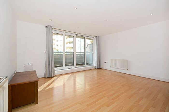 1 Bedroom Flat To Rent In Wards Wharf Approach, London, E16