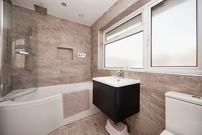 3 Bedroom Terraced House For Sale In Luddenham Close, Maidstone, Kent, ME14