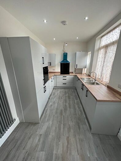 3 Bedroom Terraced House To Rent In West End Avenue, Doncaster, DN5