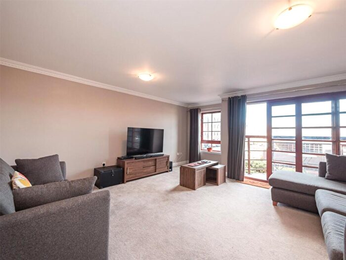 2 Bedroom Flat To Rent In Orchard Brae Avenue, Edinburgh, EH4