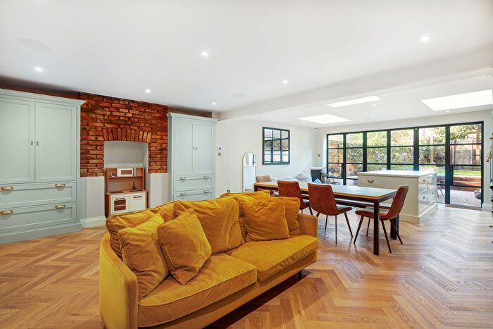 5 Bedroom Terraced House For Sale In The Grove, Ealing, London, W5