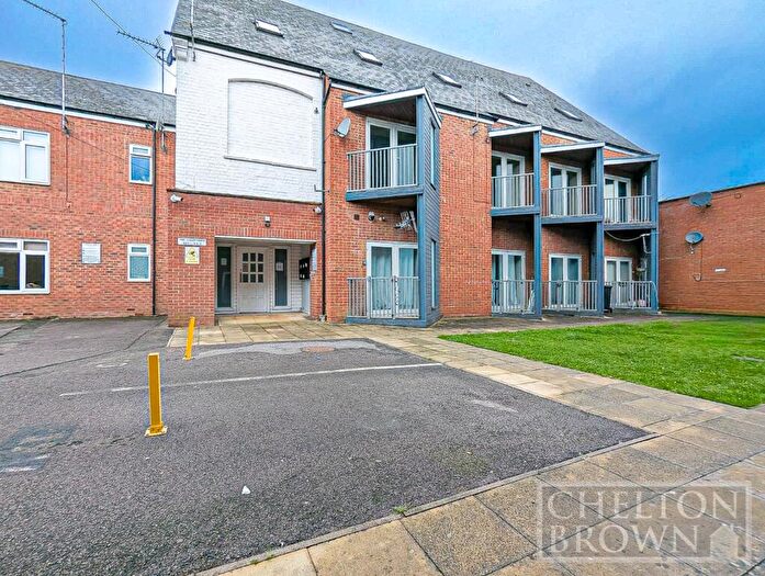 2 Bedroom Apartment To Rent In Wellington Street, Kettering, Northamptonshire, NN16