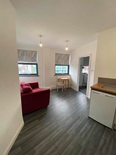 1 Bedroom Apartment To Rent In Bucknall New Road, Stoke-On-Trent, ST1