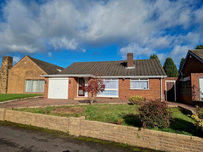 3 Bedroom Detached Bungalow To Rent In Lydiate Ash Road, Lydiate Ash, Bromsgrove, B61