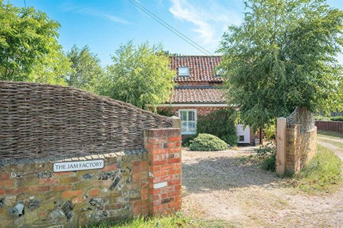 4 Bedroom Detached House For Sale In Church Common, Snape, IP17