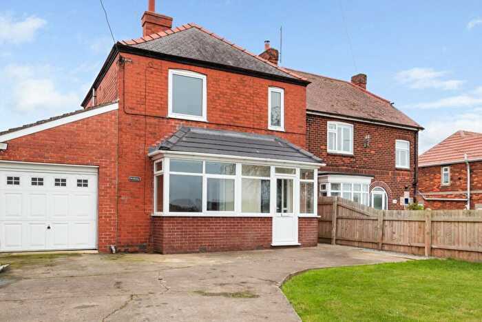 3 Bedroom Detached House For Sale In Barrow Road, New Holland, Barrow Upon Humber, North Lincolnshire, DN19