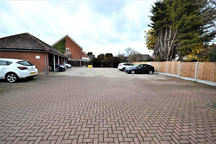 2 Bedroom Apartment For Sale In Tattersalls Chase, Southminster, CM0