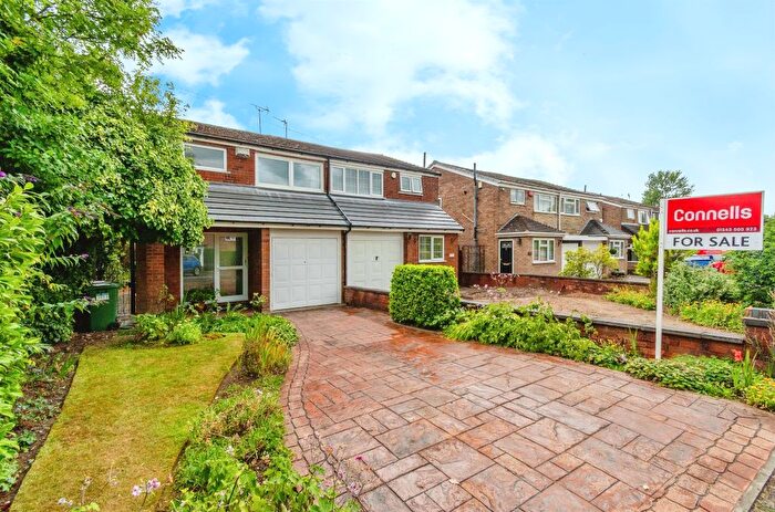 3 Bedroom Semi-Detached House For Sale In Longford Road, Cannock, WS11