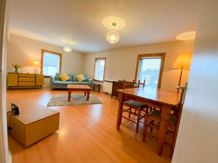 2 Bedroom Flat To Rent In Chapel Lane, The Shore, Edinburgh, EH6