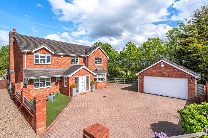 4 Bedroom Detached House For Sale In Rosewood Gardens, Essington, Wolverhampton, Staffordshire, WV11