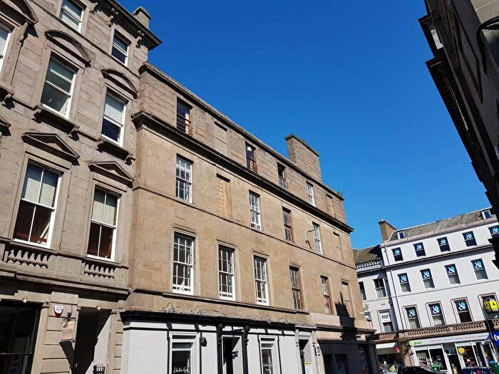 4 Bedroom Flat To Rent In Bank Street, Dundee, DD1