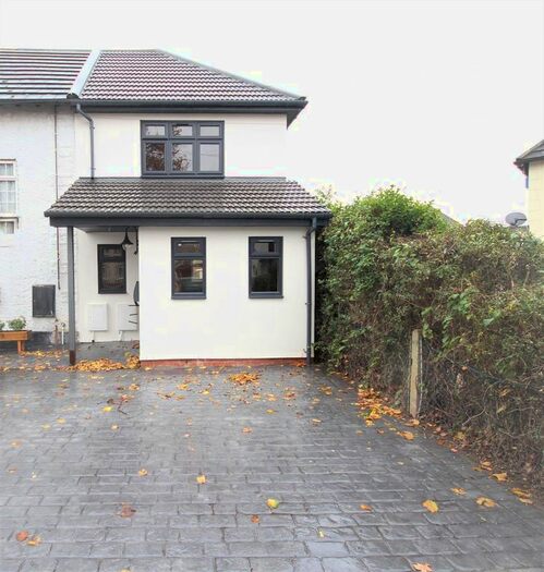 2 Bedroom Semi-Detached House To Rent In Princes Park, Rainham, RM13