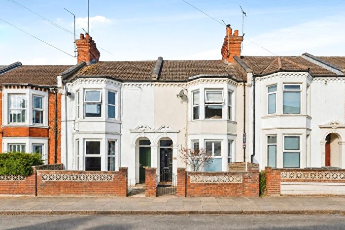 3 Bedroom Terraced House For Sale In Adams Avenue, Northampton, Northamptonshire, NN1