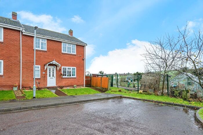 3 Bedroom Semi Detached House For Sale In Waverton Avenue, Warton, Tamworth, B79