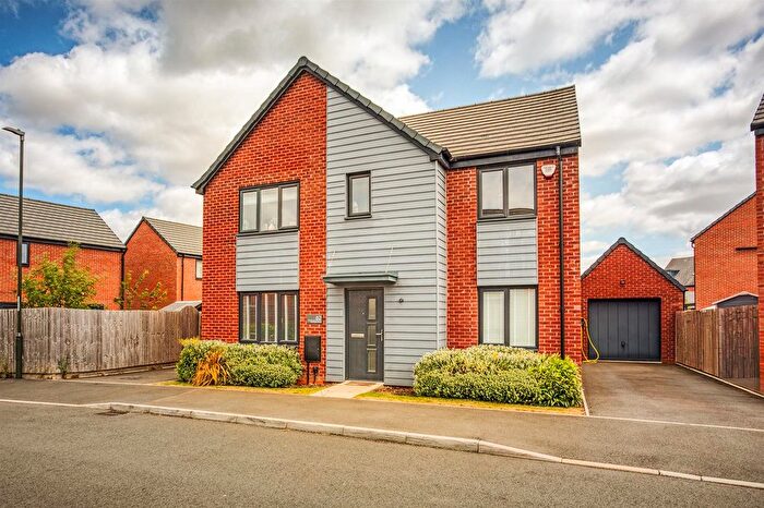 5 Bedroom Detached House For Sale In Packington Road, Hilton, Derby, DE65