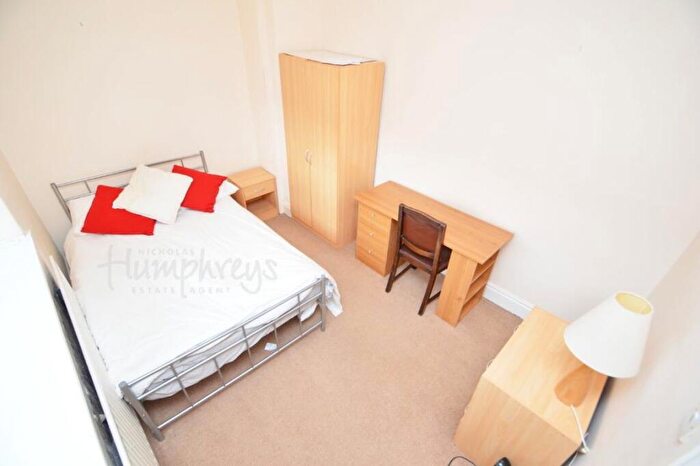 4 Bedroom House To Rent In Colpitts Terrace, Durham, DH1