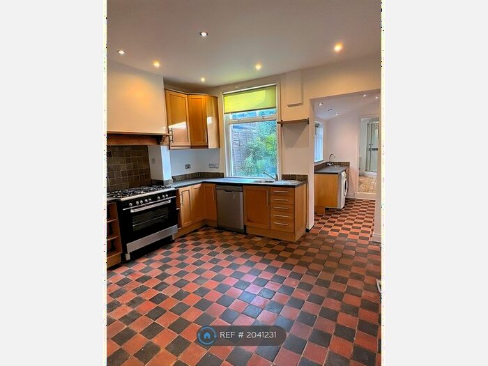 4 Bedroom Terraced House To Rent In Anderson Road, Bearwood, B66