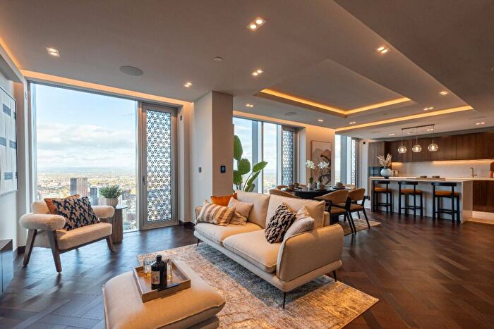 2 Bedroom Apartment For Sale In Viadux, Manchester City Centre, M1