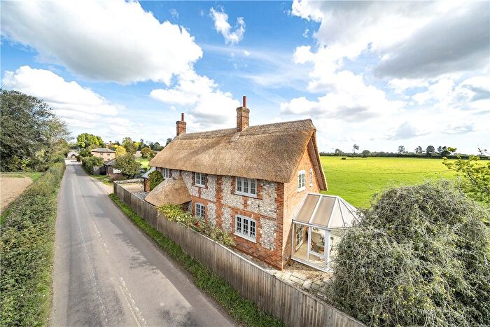 4 Bedroom Detached House For Sale In Clanville, Andover, Hampshire, SP11
