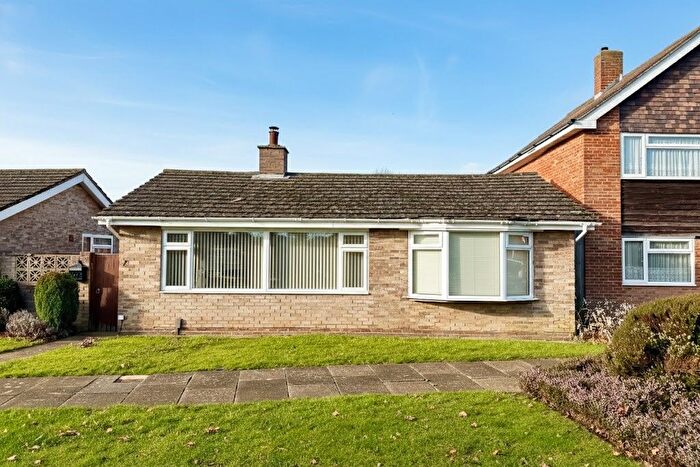 3 Bedroom Detached Bungalow For Sale In Hamilton Grove, Peel Common, PO13