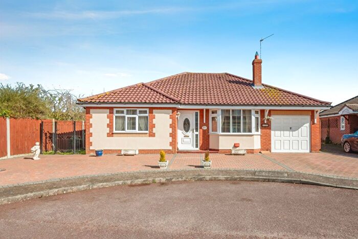 3 Bedroom Detached Bungalow For Sale In Plumbly Close, North Walsham, NR28