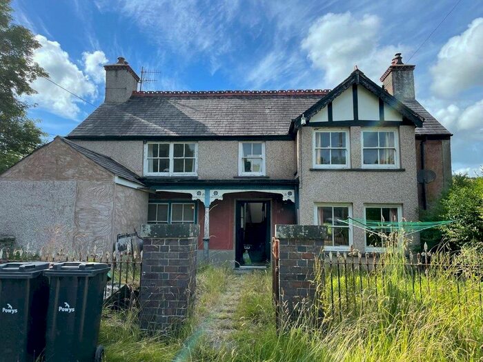 4 Bedroom Detached House For Sale In Cemmaes Road, Machynlleth, Powys, SY20