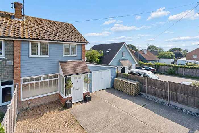 3 Bedroom Semi-Detached House For Sale In Millstrood Road, Whitstable, CT5