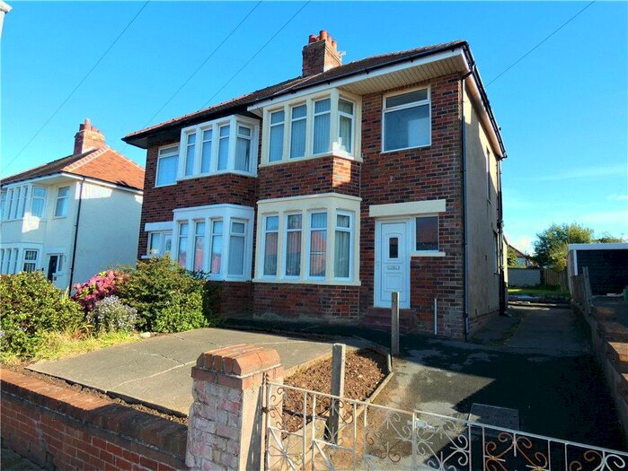 Houses for sale & to rent in FY2 9EA, Red Bank Road, Bispham Blackpool