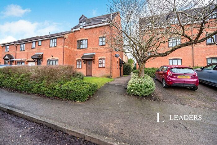 2 Bedroom Flat For Sale In Grace Avenue, Oldbrook, Milton Keynes, MK6