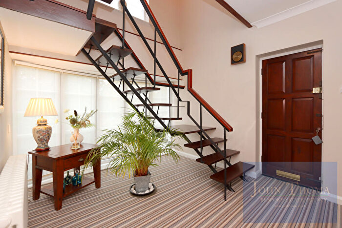 5 Bedroom Detached House For Sale In Bracken Drive, Chigwell, Essex, IG7