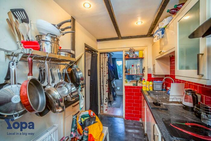 2 Bedroom Cottage For Sale In Warmlake Business Estate, Maidstone Road, Sutton Valence, Maidstone, ME17