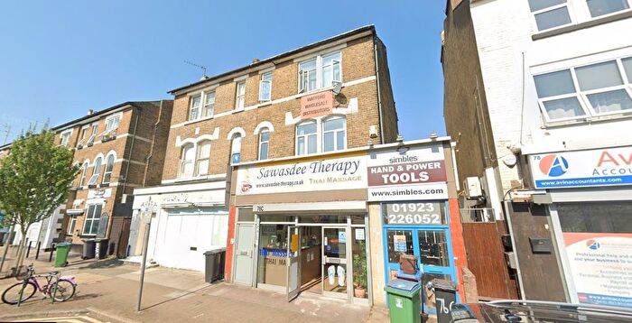 2 Bedroom Flat To Rent In Queens Road, Watford, WD17