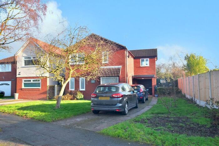 4 Bedroom Detached House For Sale In Green Lane, Lache, Chester, CH4