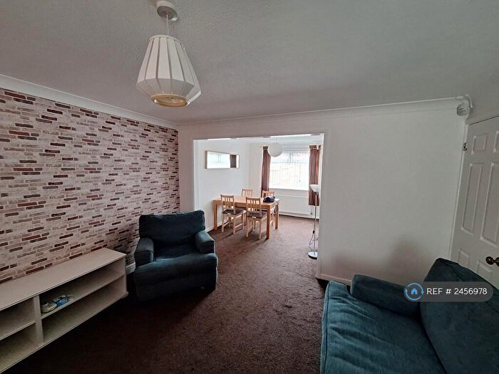 3 Bedroom Terraced House To Rent In Cowdray Court, Newcastle Upon Tyne, NE3