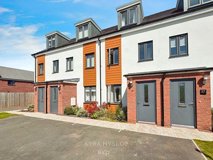 3 Bedroom Town House For Sale In Tithebarn, Exeter, EX1