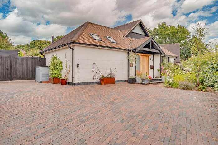3 Bedroom Detached House For Sale In Swanwick Lane, Swanwick, SO31