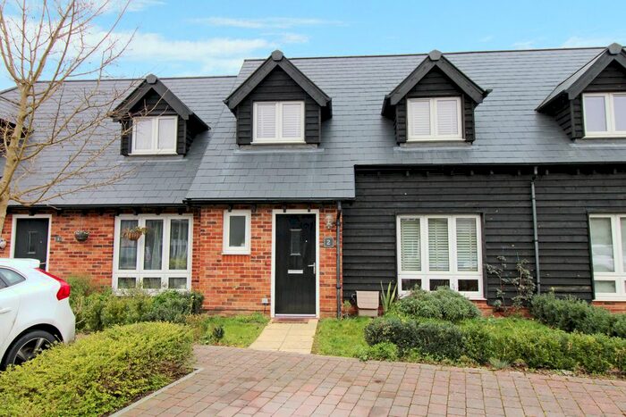 3 Bedroom Detached House For Sale In Rainsford Farm Mews, Thatcham, RG19