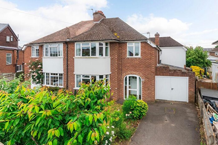 4 Bedroom Semi Detached House For Sale In Thesiger Road, Abingdon, OX14