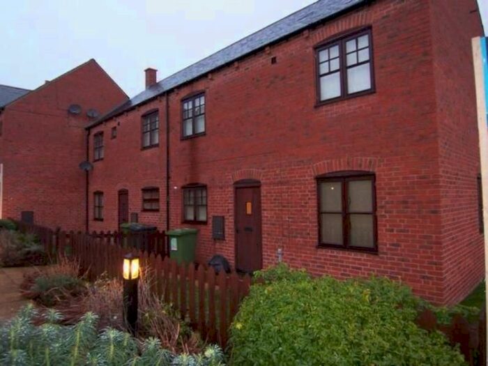 3 Bedroom Semi-Detached House To Rent In New Village Mews, Morley, LS27