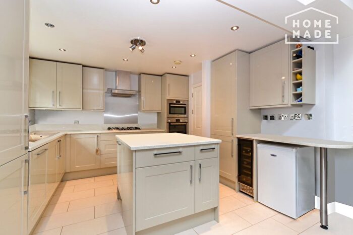 4 Bedroom Terraced House To Rent In Cabul Road, Battersea, SW11