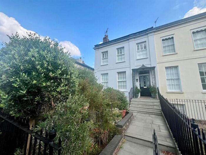 1 Bedroom Flat To Rent In Hewlett Road Cheltenham, GL52