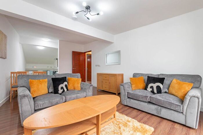 1 Bedroom Apartment To Rent In Kenyon Forge, Kenyon Street, B18