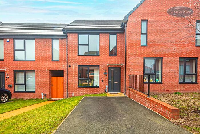 2 Bedroom End Of Terrace House For Sale In Gaskell Gardens, Sheffield, S5