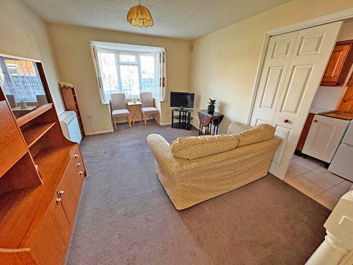 1 Bedroom End Of Terrace House For Sale In Church Green, Shoreham-by-Sea, BN43
