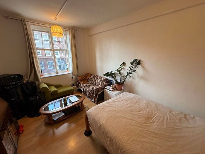 Studio To Rent In Abbey Road, London, NW8