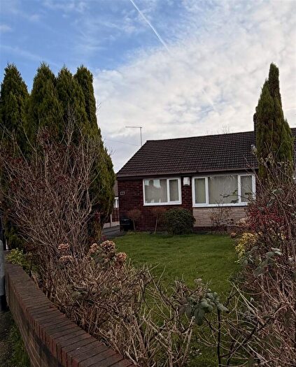 2 Bedroom Semi-Detached Bungalow For Sale In Greengate Road, Denton, Manchester, M34