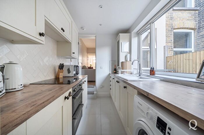 3 Bedroom Terraced House For Sale In Cowper Road, Sittingbourne, Kent, ME10