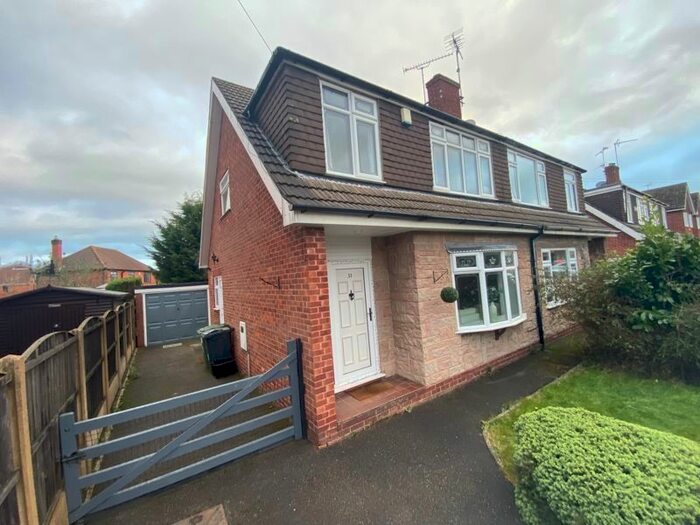 3 Bedroom Semi-Detached House To Rent In West Avenue, Ripley DE5
